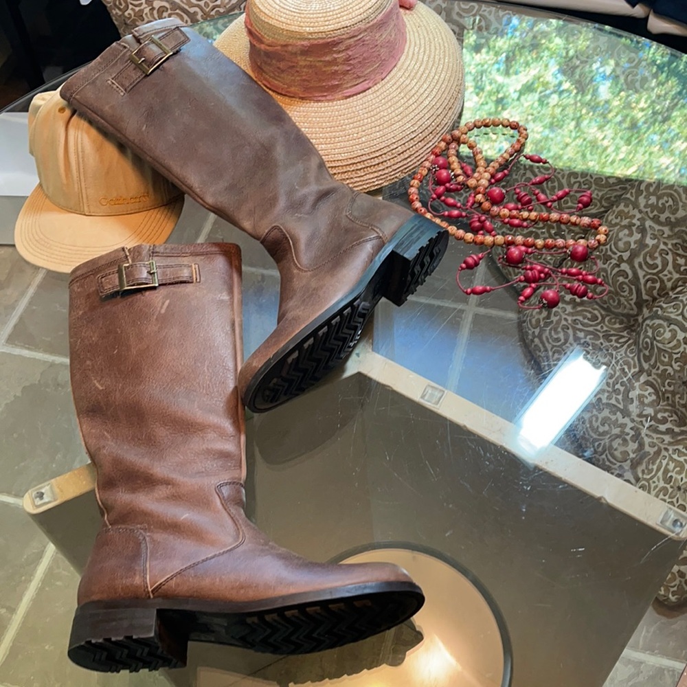 Kodiak, distressed leather boot, waterproof 8.5